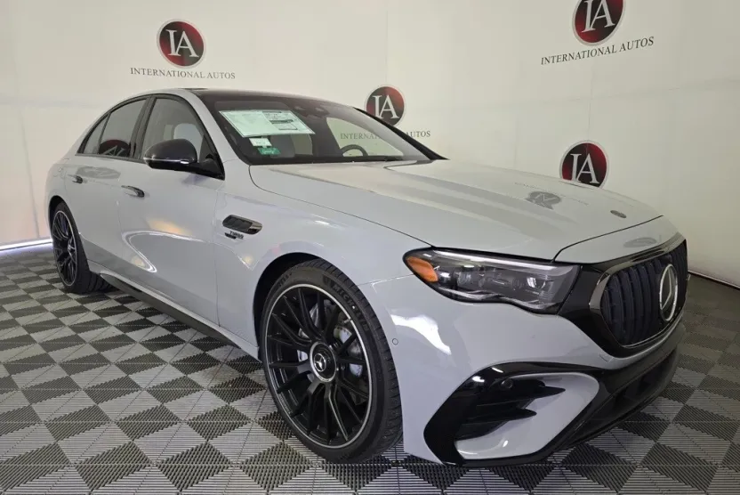 2026 Mercedes Benz E AMG 53 photo 1