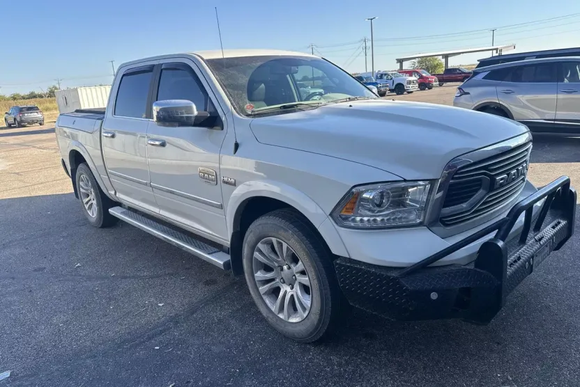 2017 Ram 1500 Longhorn photo 1