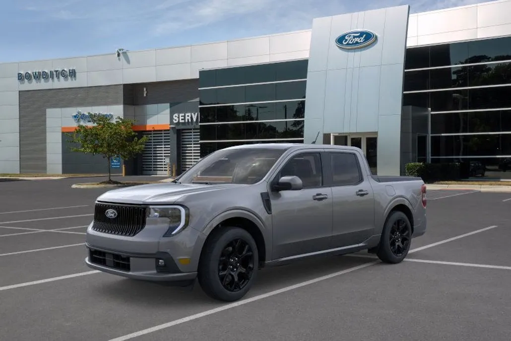 2025 Ford Maverick photo 1