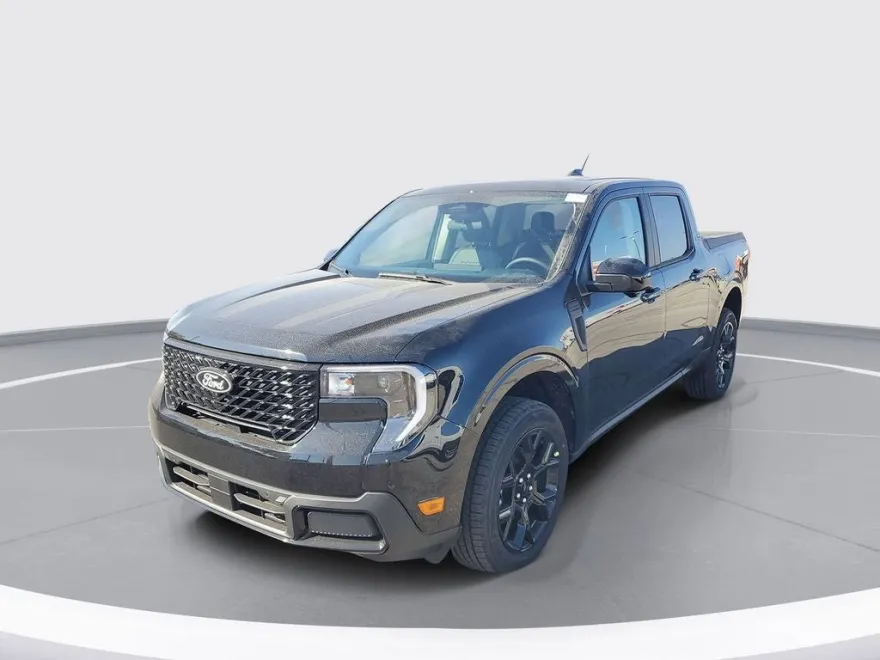 2025 Ford Maverick Lariat photo 1