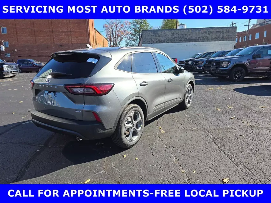 2025 Ford Escape ST-Line Hybrid photo 1