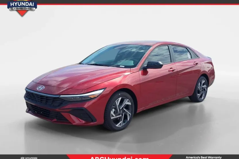 2025 Hyundai Elantra SEL Sport photo 1