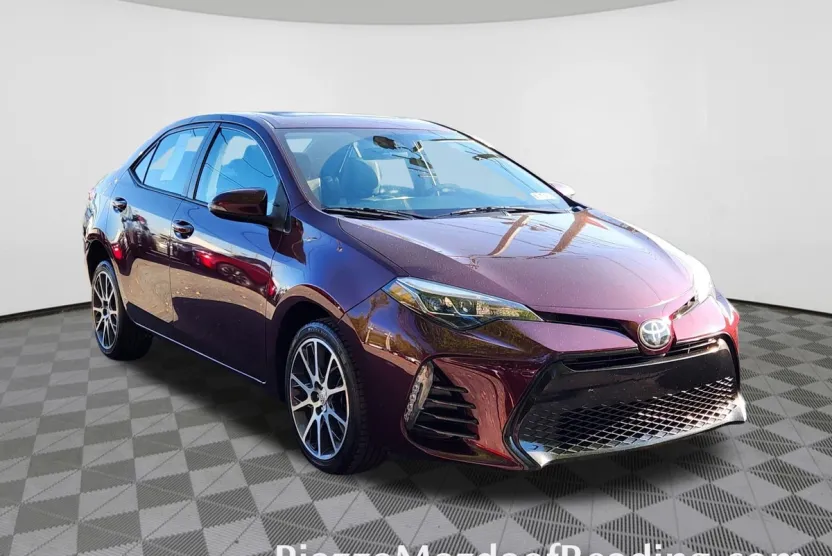 2017 Toyota Corolla Special Edition photo 1
