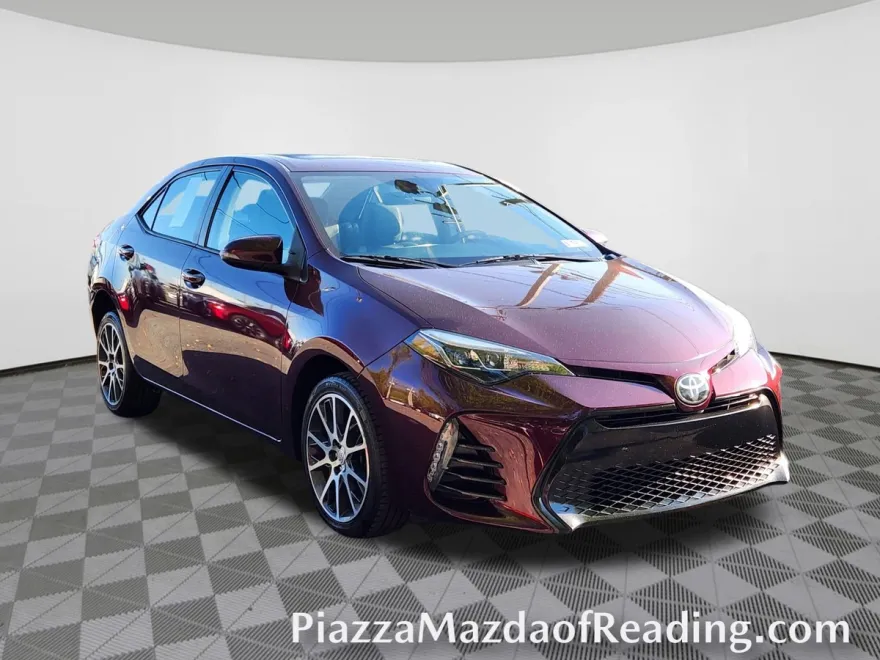 2017 Toyota Corolla Special Edition photo 1