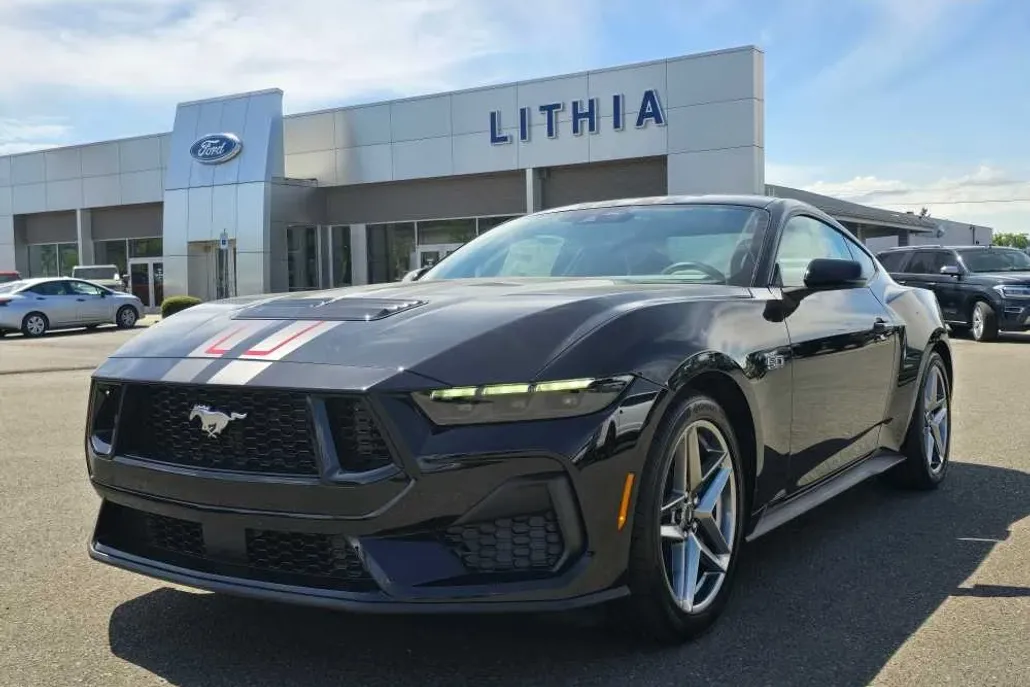 2025 Ford Mustang GT Premium photo 1