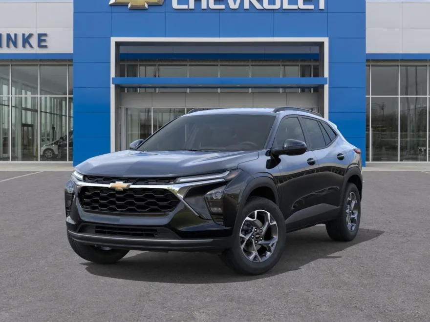 2025 Chevrolet Trax LT photo 1
