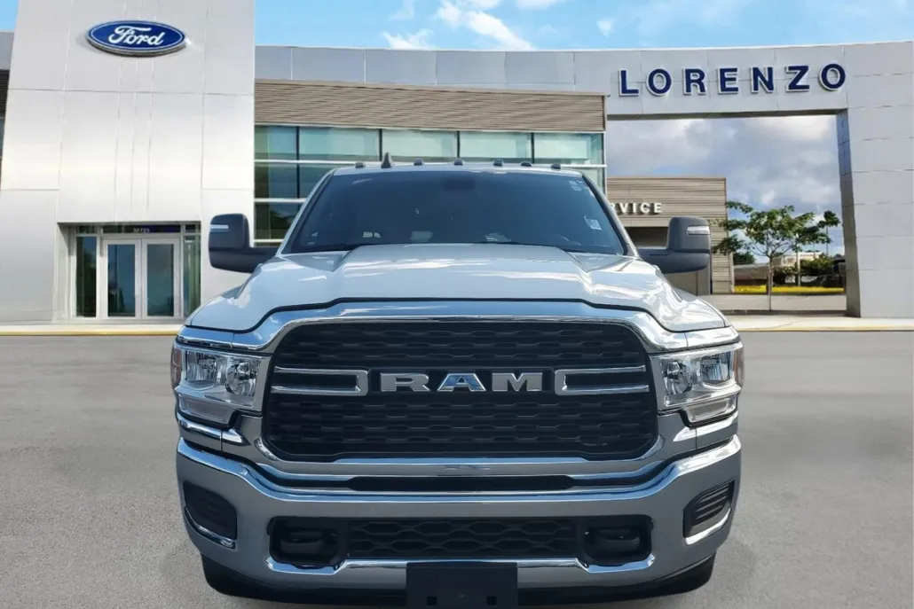 2024 Ram 3500 SLT photo 1