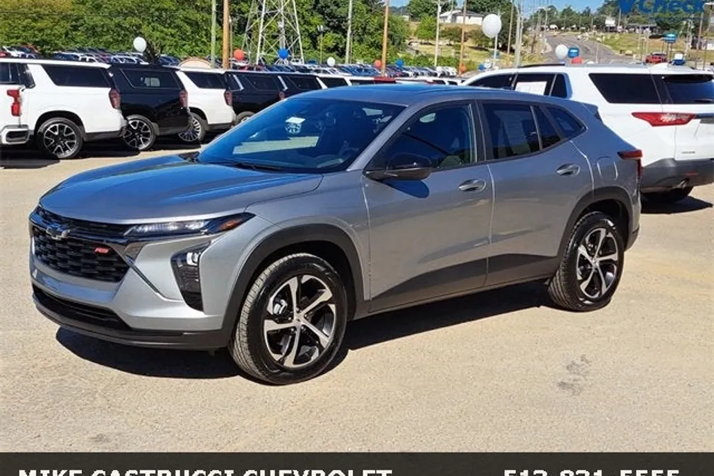 2025 Chevrolet Trax photo 1