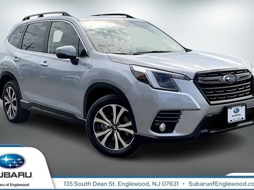 2022 Subaru Forester Limited photo 1