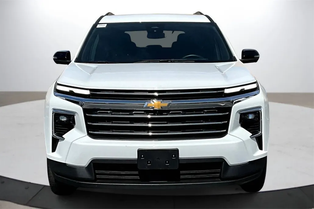 2024 Chevrolet Traverse photo 1
