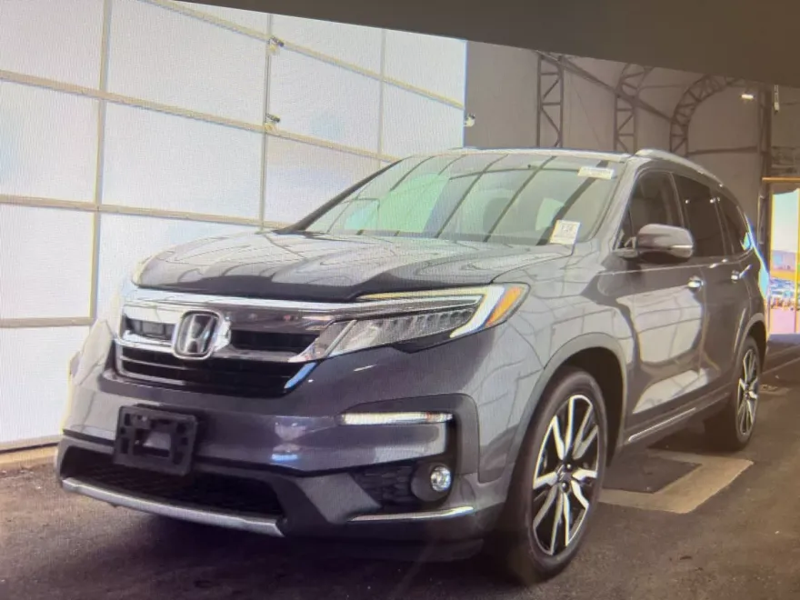 2020 Honda Pilot Touring photo 1
