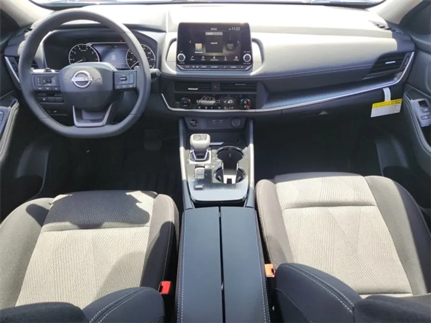2026 Nissan Rogue SV photo 1