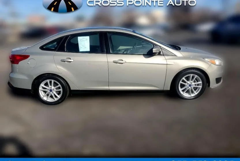 2015 Ford Focus SE photo 1
