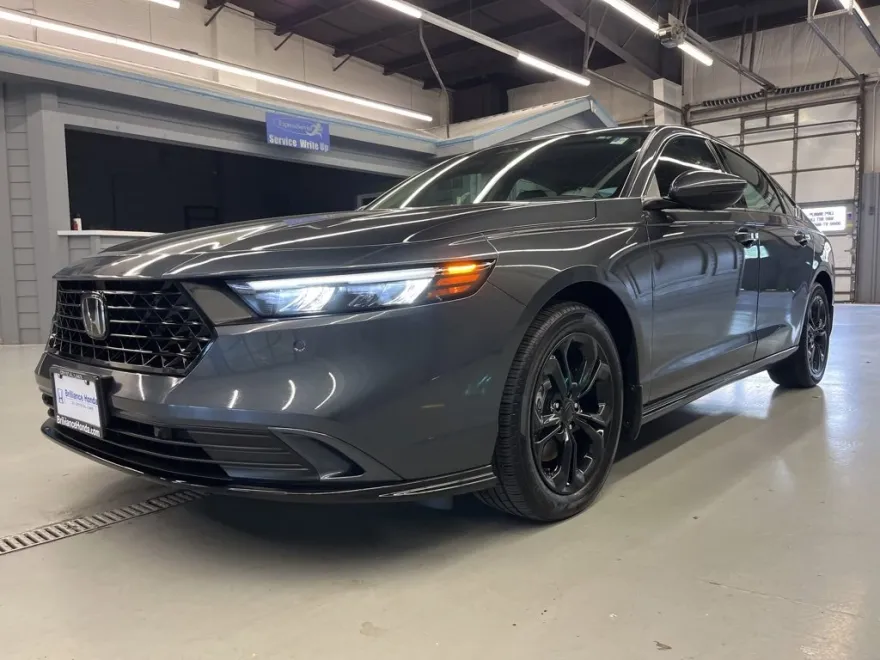 2025 Honda Accord Hybrid EX-L photo 1
