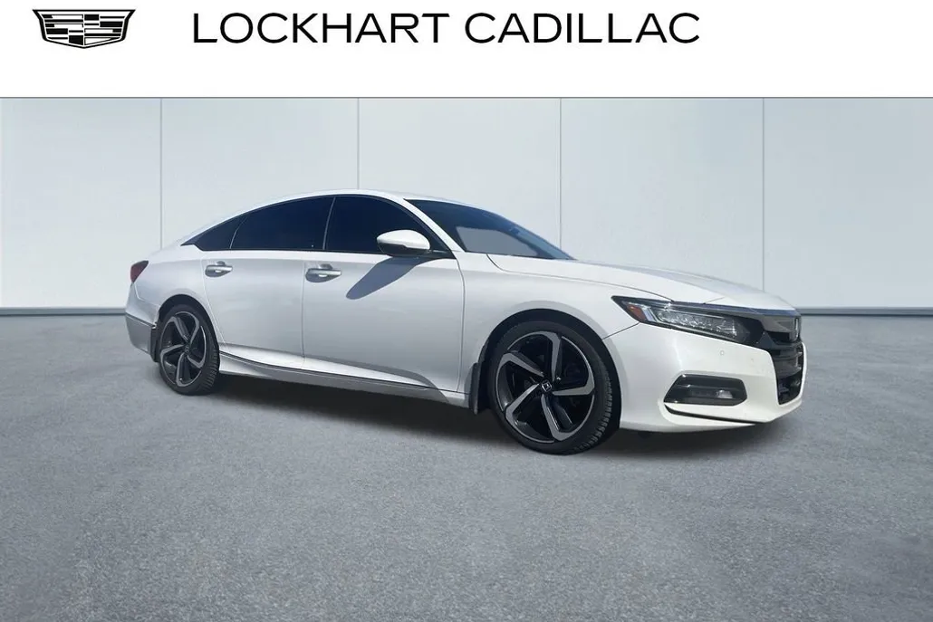2018 Honda Accord Touring photo 1