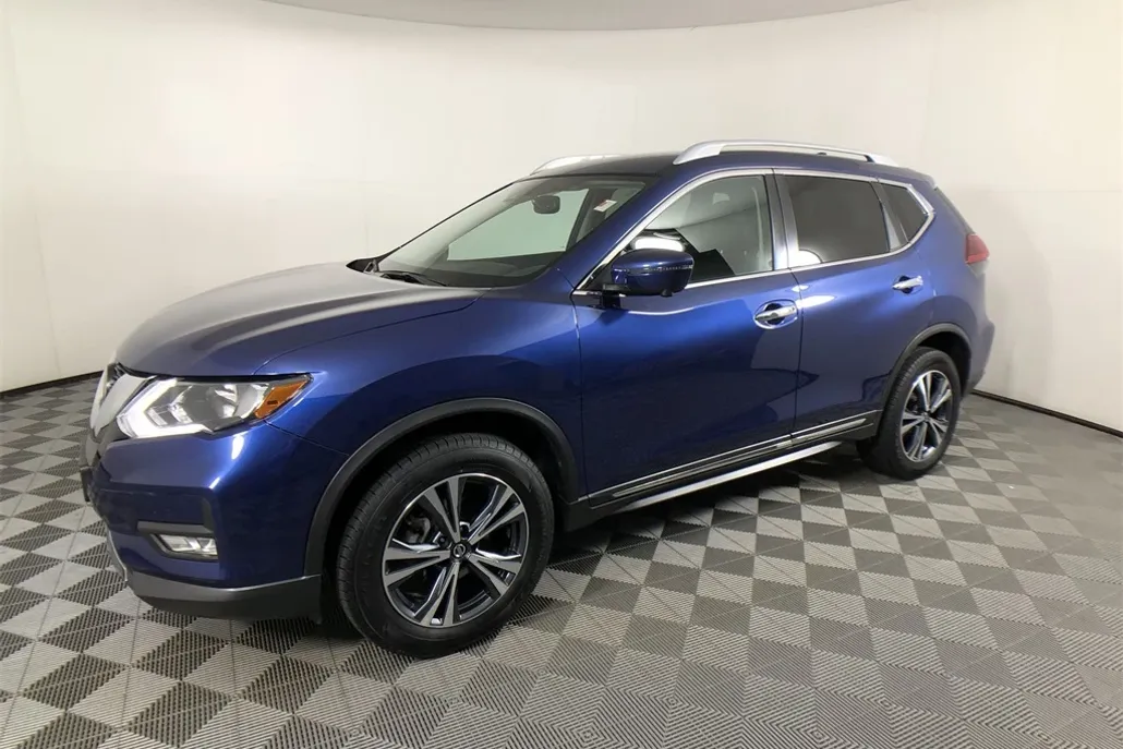 2018 Nissan Rogue SL photo 1