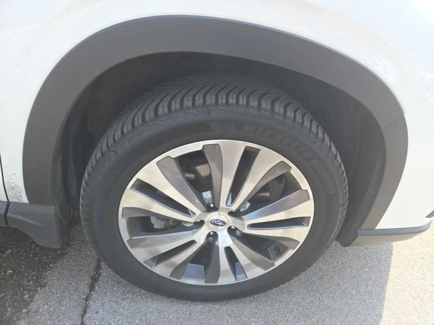 2021 Subaru Ascent Touring photo 1
