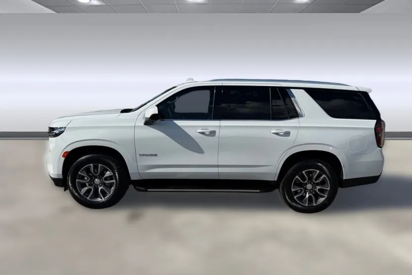 2024 Chevrolet Tahoe LS photo 1