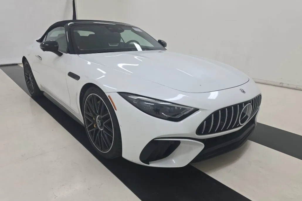 2022 Mercedes Benz SL 55 AMG photo 1