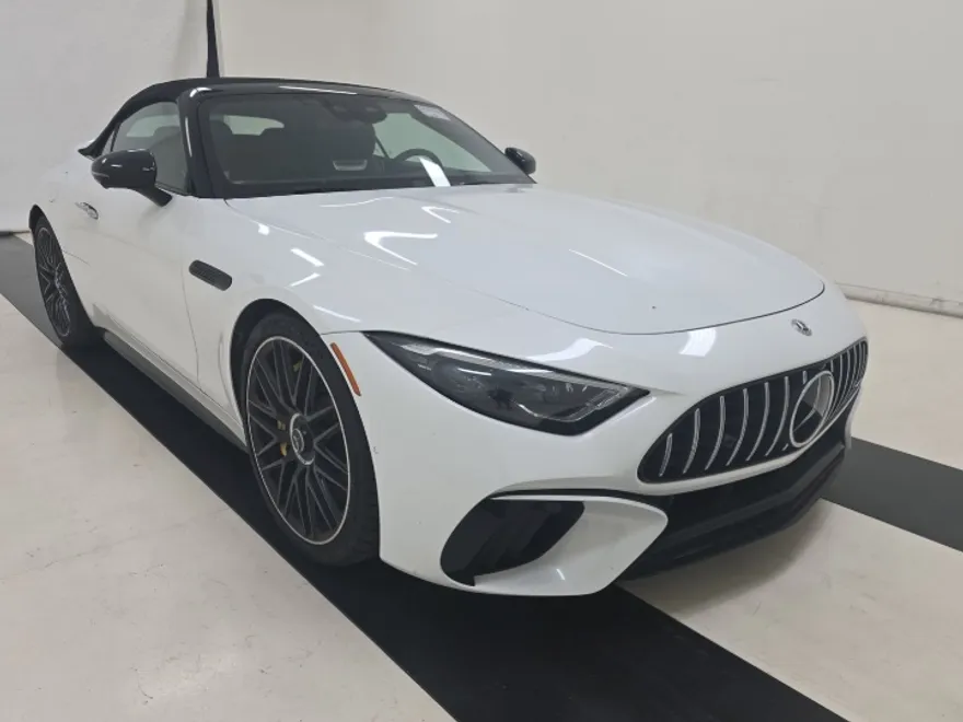 2022 Mercedes Benz SL 55 AMG photo 1