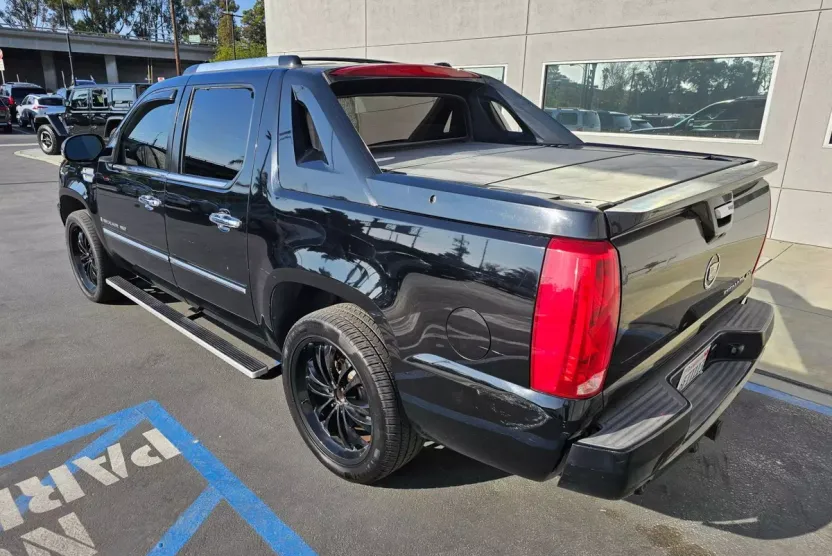 2007 Cadillac Escalade EXT photo 1
