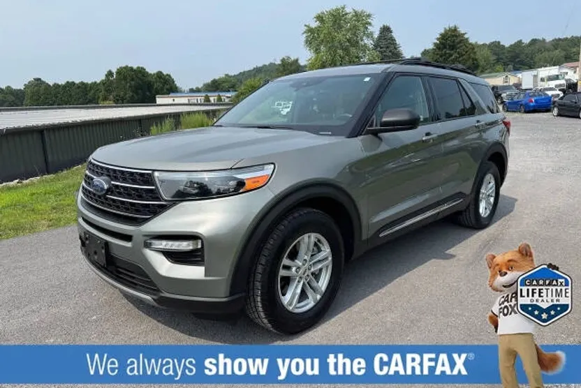 2020 Ford Explorer XLT photo 1