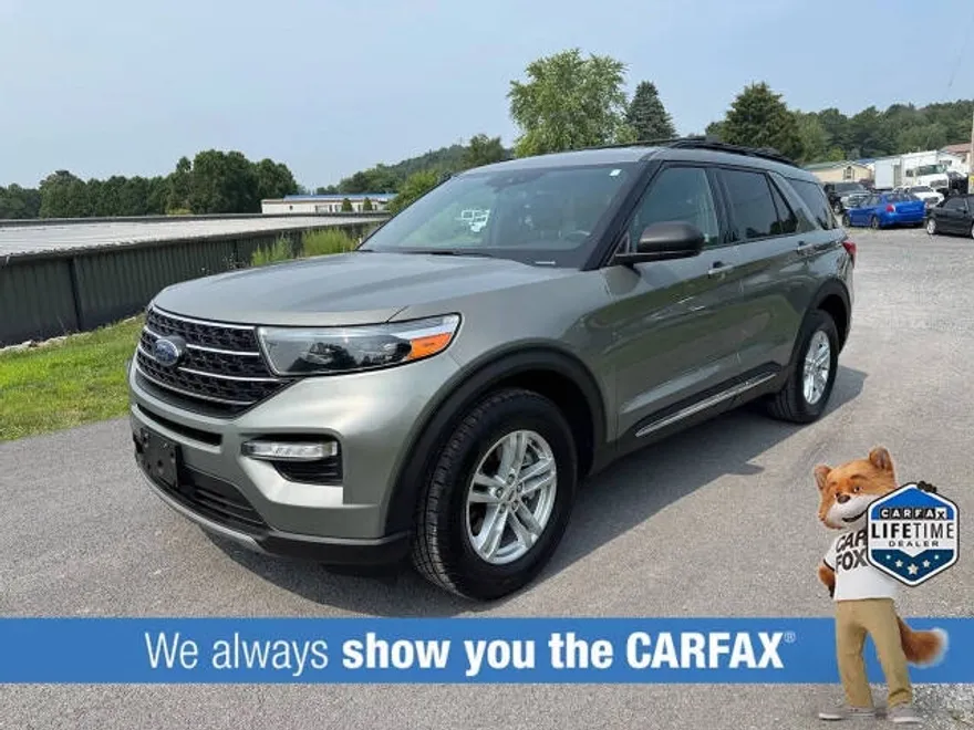 2020 Ford Explorer XLT photo 1