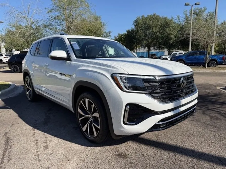 2026 Volkswagen Atlas SEL Premium R-Line photo 1