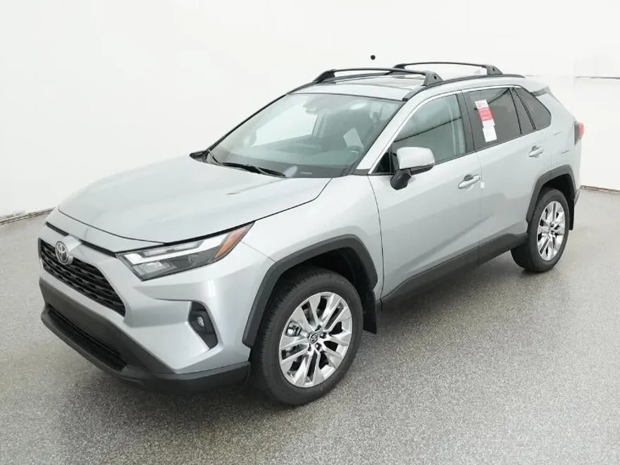 2025 Toyota RAV4 XLE Premium photo 1