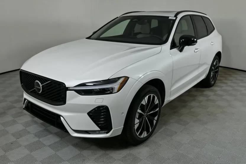 2026 Volvo XC60 B5 Plus photo 1