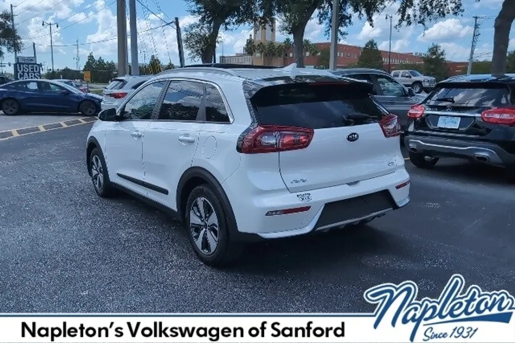2017 Kia Niro EX photo 1
