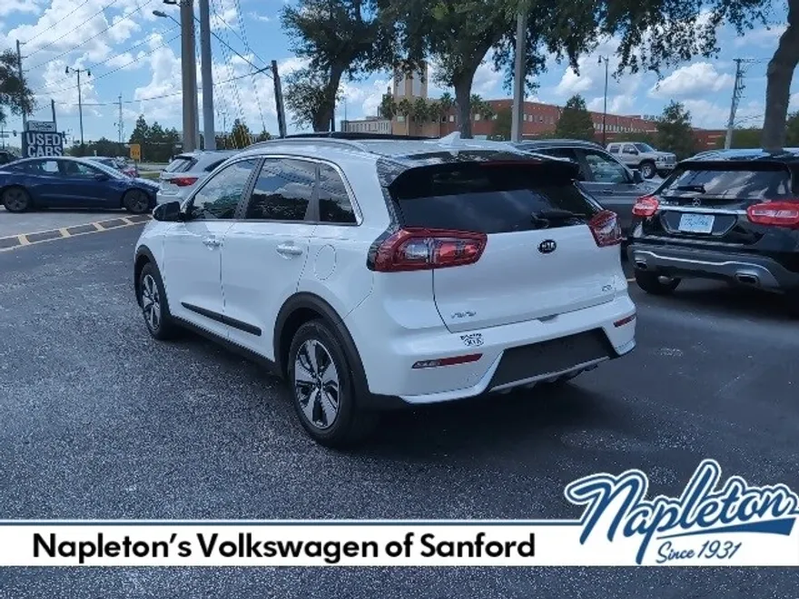 2017 Kia Niro EX photo 1