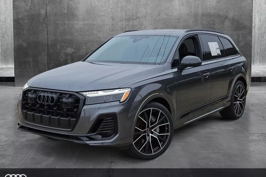 2025 Audi Q7 55 Prestige photo 1
