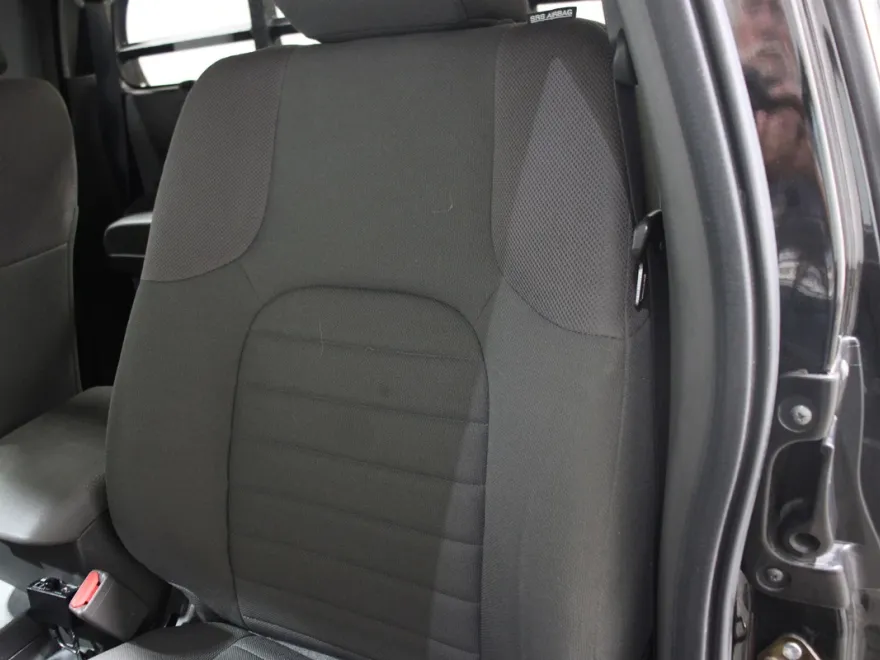 2016 Nissan Frontier S photo 1