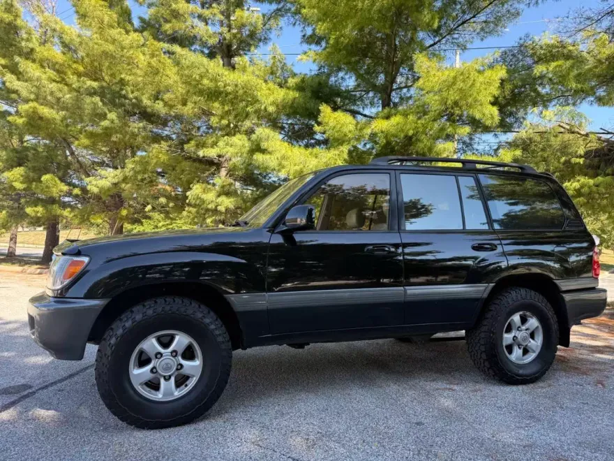 1999 Toyota Land Cruiser Base photo 1