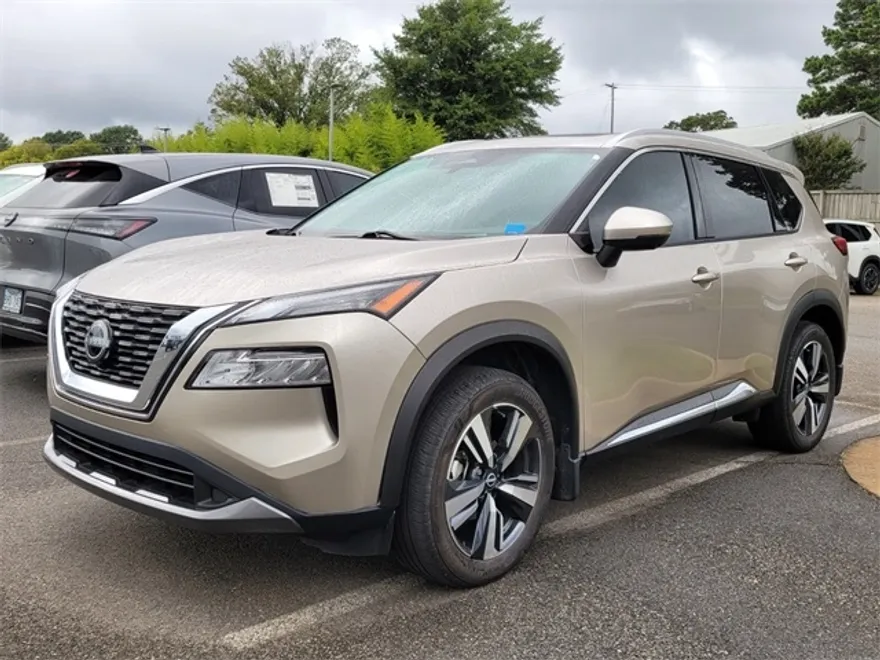 2023 Nissan Rogue SL photo 1