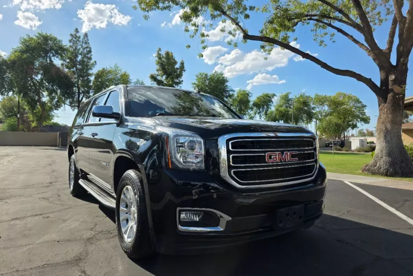 2016 Gmc Yukon XL SLT photo 1