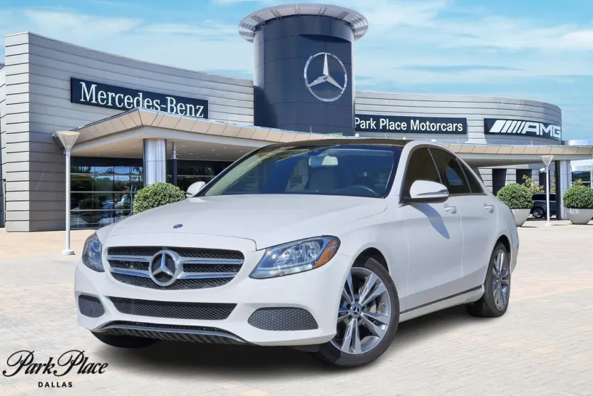 2017 Mercedes Benz C 300 Sedan photo 1