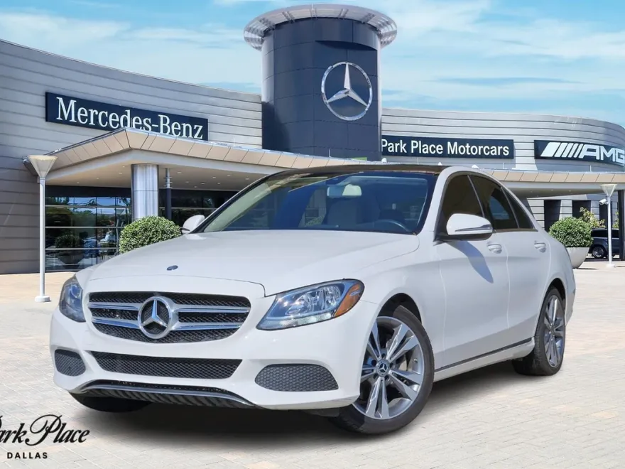 2017 Mercedes Benz C 300 Sedan photo 1