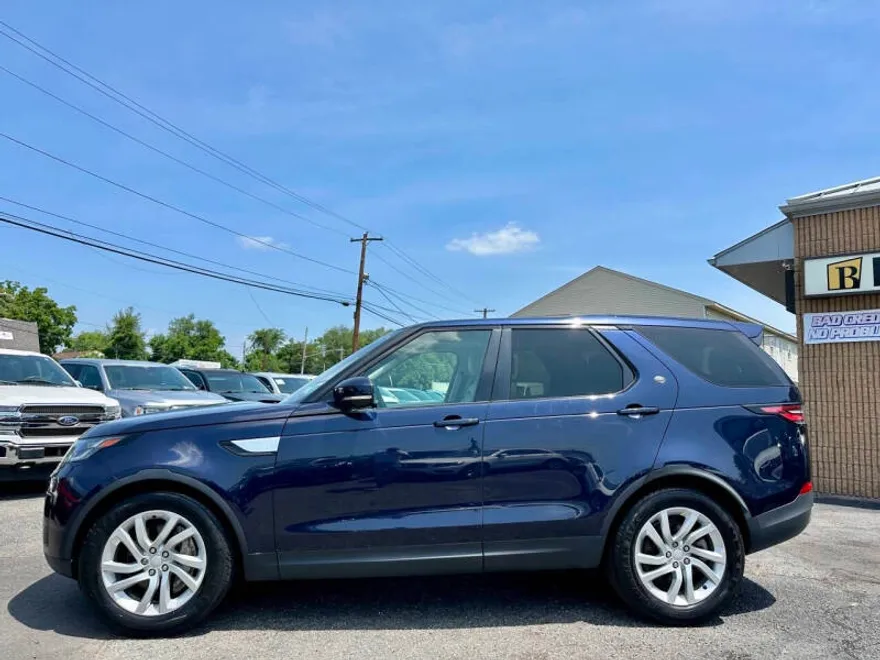 2018 Land Rover Discovery HSE photo 1