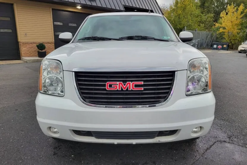 2014 Gmc Yukon SLT photo 1