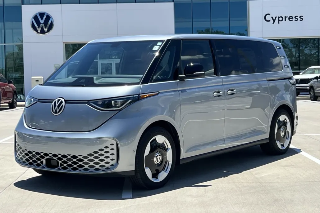 2025 Volkswagen ID. Buzz Pro S photo 1