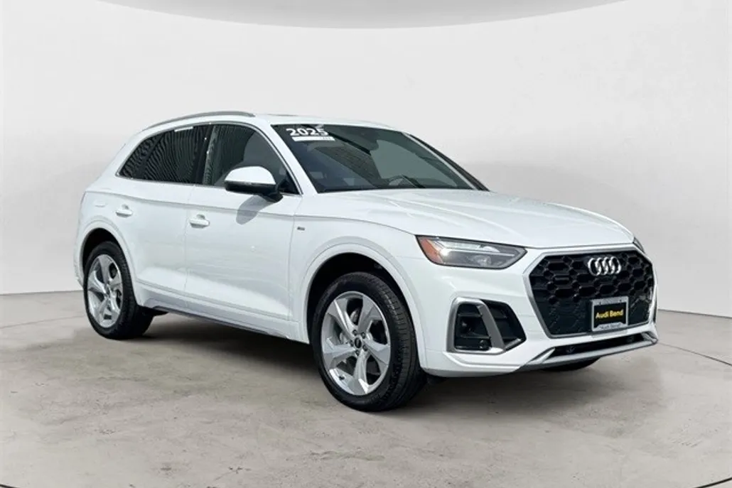 2025 Audi Q5 45 S line Premium Plus photo 1