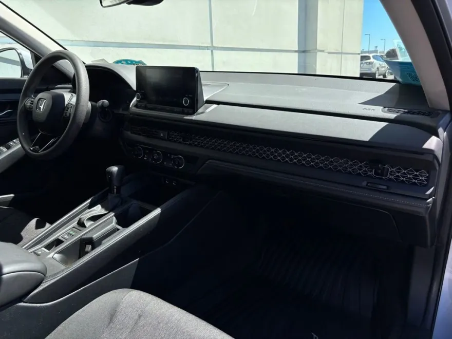 2023 Honda Accord LX photo 1