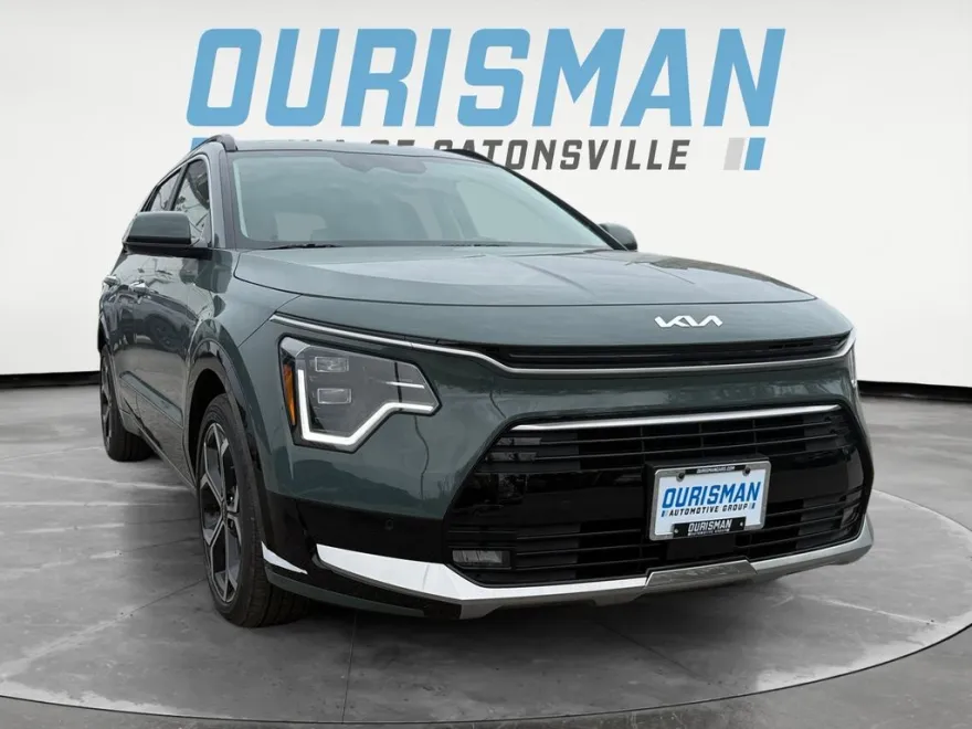 2025 Kia Niro Plug-In Hybrid SX Touring photo 1