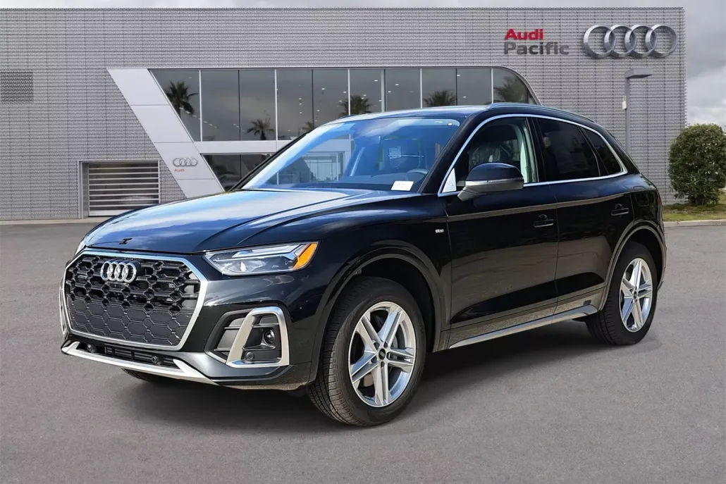 2025 Audi Q5 55 S line Premium Plus photo 1