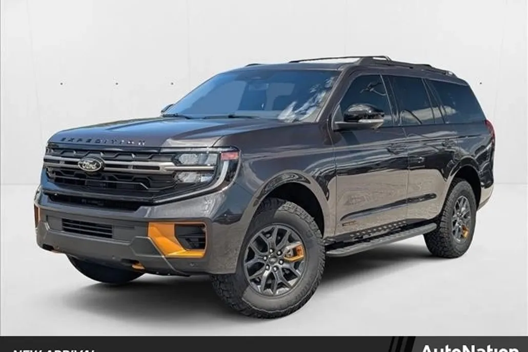 2025 Ford Expedition photo 1