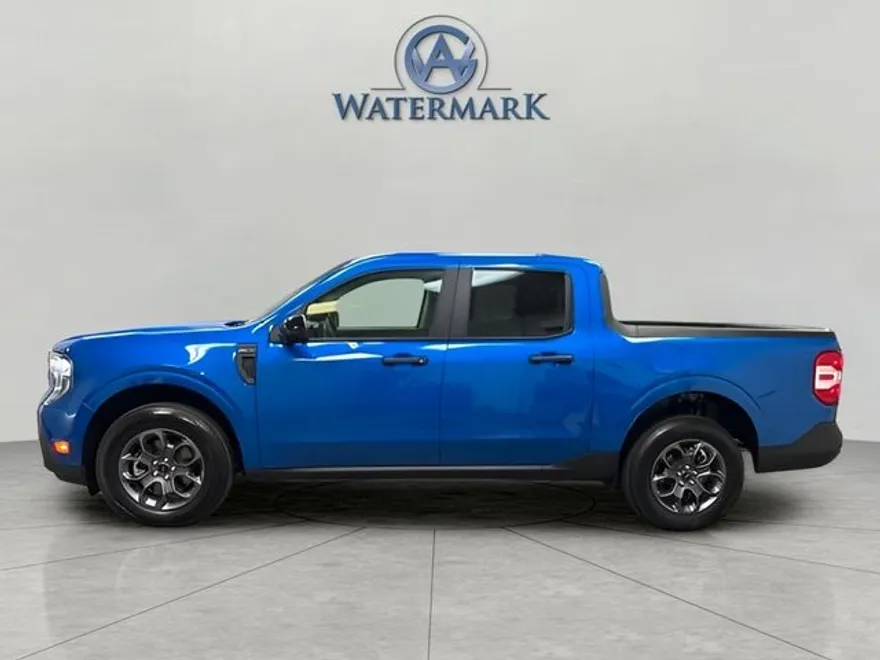 2025 Ford Maverick XLT photo 1