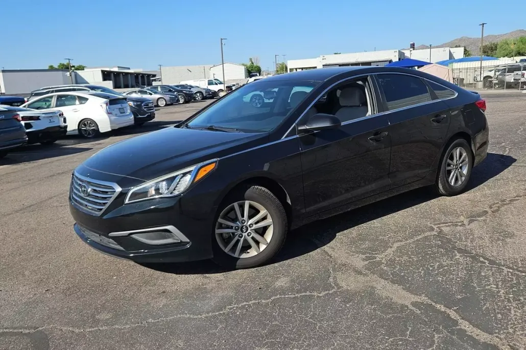 2017 Hyundai Sonata SE photo 1