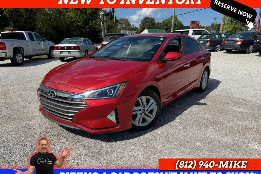 2020 Hyundai Elantra SEL photo 1